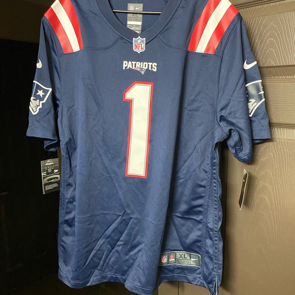 New England Patriots Cam Newton Size👉🏾XL